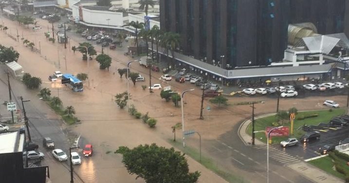 Temporal intenso provoca alagamentos e expõe fragilidades urbanas em São Luís