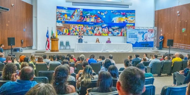 Alema reúne especialistas para discutir avanços da rede de laboratórios de saúde