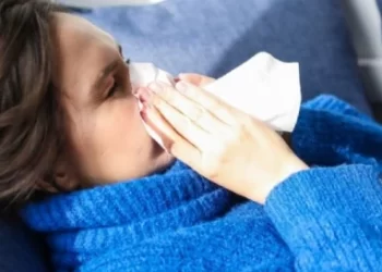 Cresce número de internações por gripe no país com chegada do período mais frio