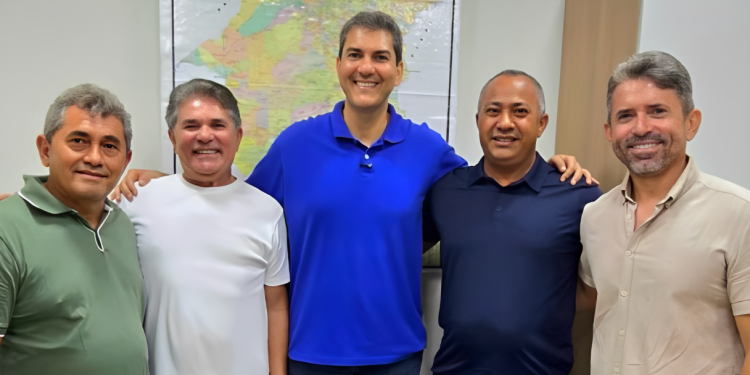 Apoios cruzados entre prefeitos revelam cenário político fragmentado no Maranhão