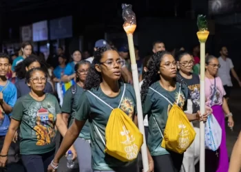 Promessas e devoção levam fiéis a percorrer 21 quilômetros até São José de Ribamar